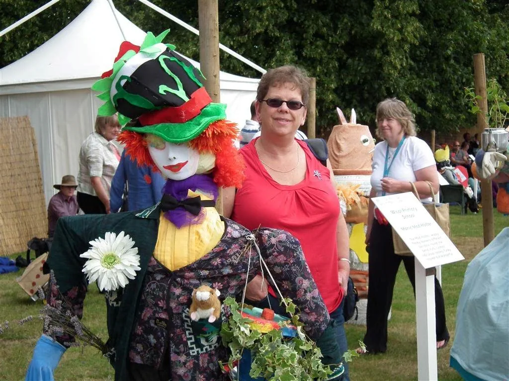 Alices adventures scarecrow competition 2